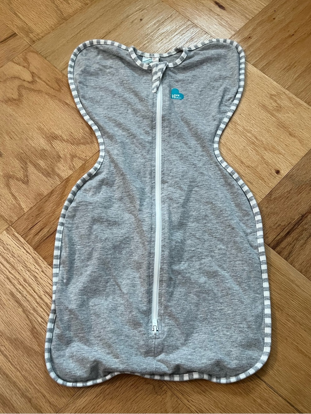 Love to Dream Swaddle Up Sleep Sack Size Small Gray 1.0 TOG